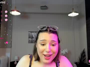girl Mature Sex Cams with kylieeangel