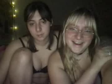 girl Mature Sex Cams with wallabyxxx