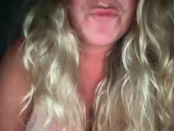 girl Mature Sex Cams with caromarie97