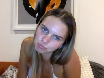 girl Mature Sex Cams with goddesslyvenus