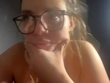 girl Mature Sex Cams with snackonsophie