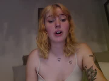 girl Mature Sex Cams with sadiethemilf