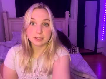 couple Mature Sex Cams with lolaabellaa69