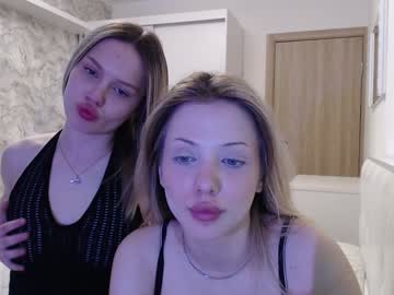 couple Mature Sex Cams with alice_nika