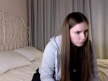 girl Mature Sex Cams with on_the_soft_pillow