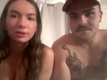 couple Mature Sex Cams with snoopkittyxxx