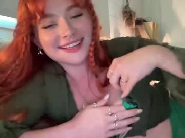 girl Mature Sex Cams with cherryapricotts