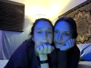 couple Mature Sex Cams with sillygirlsxx
