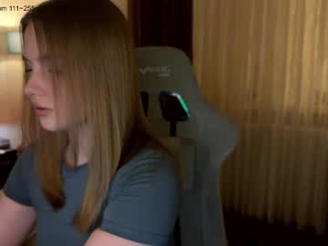 girl Mature Sex Cams with ksenomi
