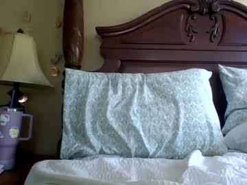 girl Mature Sex Cams with pretty_littletoy