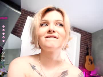 girl Mature Sex Cams with awondrr